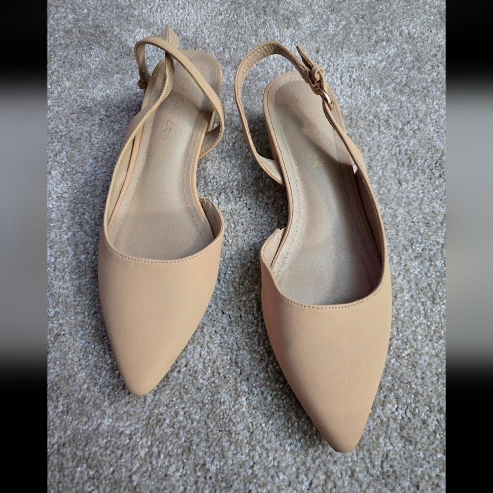 Nude kitten heel | Size 7.5